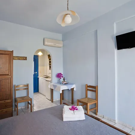 Stefano * Naousa (Paros)