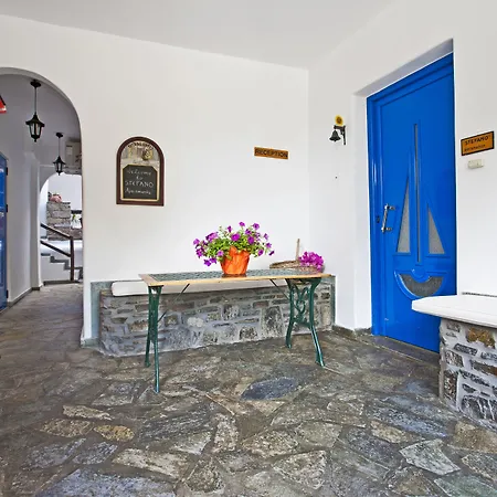Stefano Naousa (Paros)
