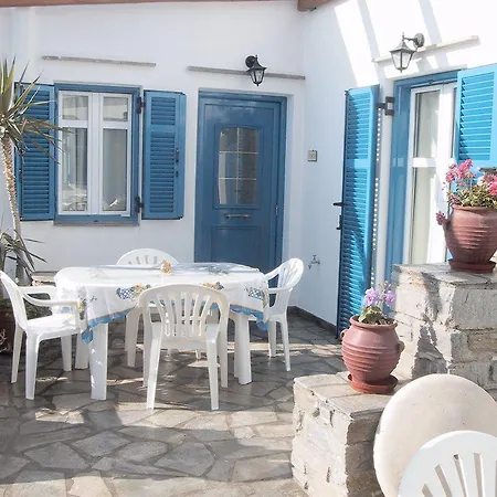 Stefano * Naousa (Paros)